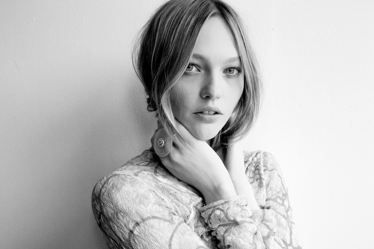 Model-Sa%C5%9Fa-Pivovarova.jpeg