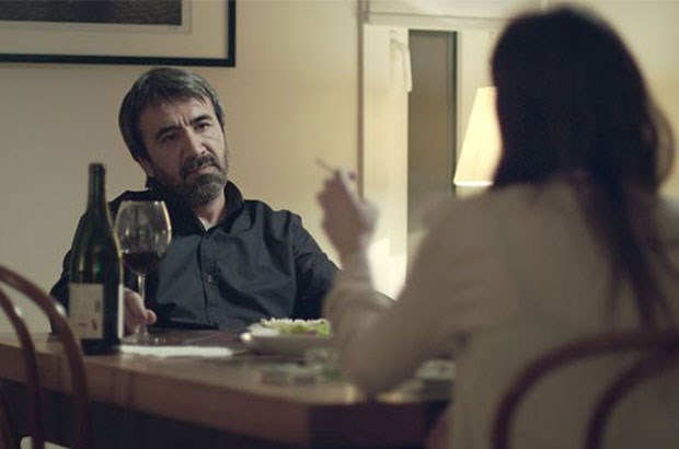 Zeki Demirkubuz "Topluma yapılan baskı ve tehditler yüzünden oyumu HDP’ye vereceğim" Ekim'de yeni filmi Bulantı'nın vizyona gireceği Ünlü Yönetmen Zeki Demirkubuz gündem ve son filmiyle ilgili önemli açıklamalarda bulundu. Bulantı zeki-demirkubuz-hdp
