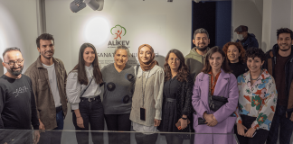 ALİKEV sanatçı gençleri destekliyor