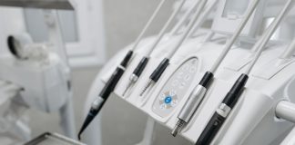 Diş beyazlatma işlemleri nasıl uygulanmaktadır?