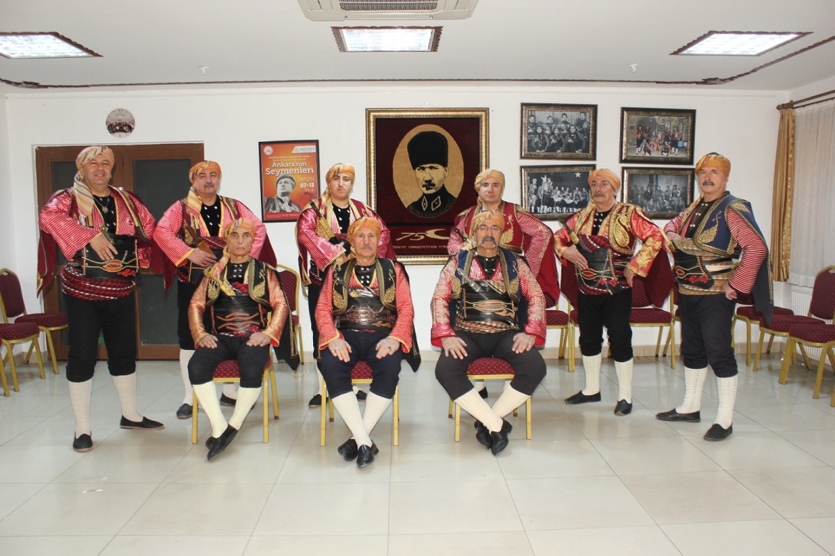 hakkında Ozaslan Ankara Kulubunu Buyukelci Kopruluye tanitti 1 1 Ankara Kulübü Derneği