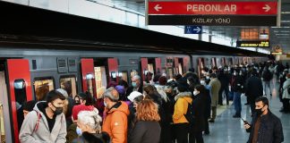 Ankara Metrosu’nda Radyo İlef çalıyor