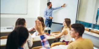 Polonya’da Üniversite Fiyatları