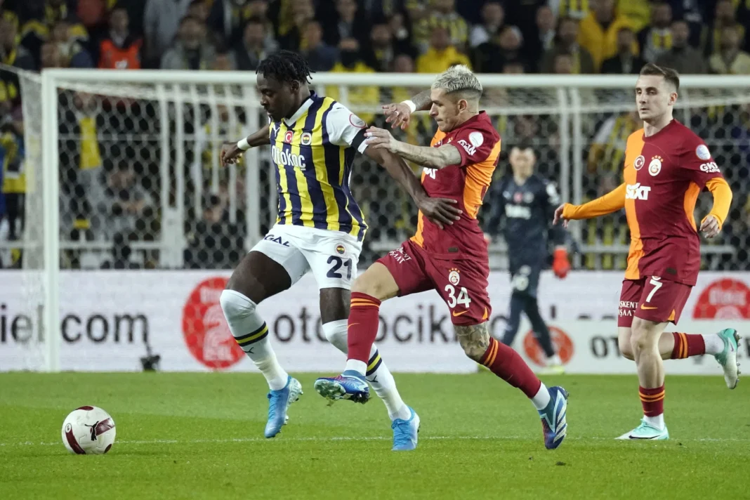 Fenerbahçe - Galatasaray derbisi