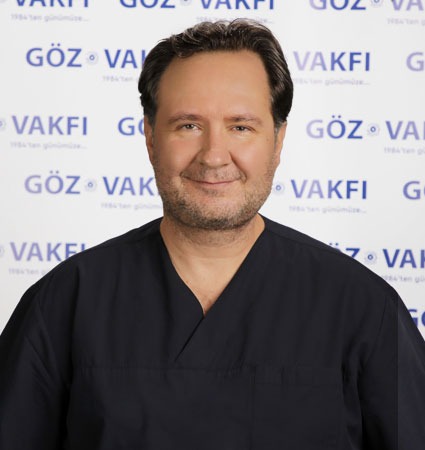 Okul çağındaki çocuklarda erken göz tembelliği uyarısı Yeni eğitim dönemi başlarken uzmanlar, çocuklarda öğrenme güçlüğü sanılan odaklanma sorunlarının arkasında tedavi edilebilir göz kusurları olabileceğini belirtiyor. Op. Dr. Mehmet Bülent Doğu